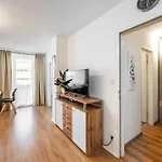 Apartment Billys Zentrum, Renoviert, Garage, Netflix *